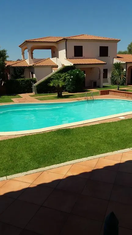 Sa Pedra Romantica سان تيودورو 0*,  إيطاليا